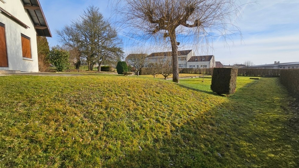DARNEY Opportunité rare à Darney Maison 5 pièces, jardin & double garage 3