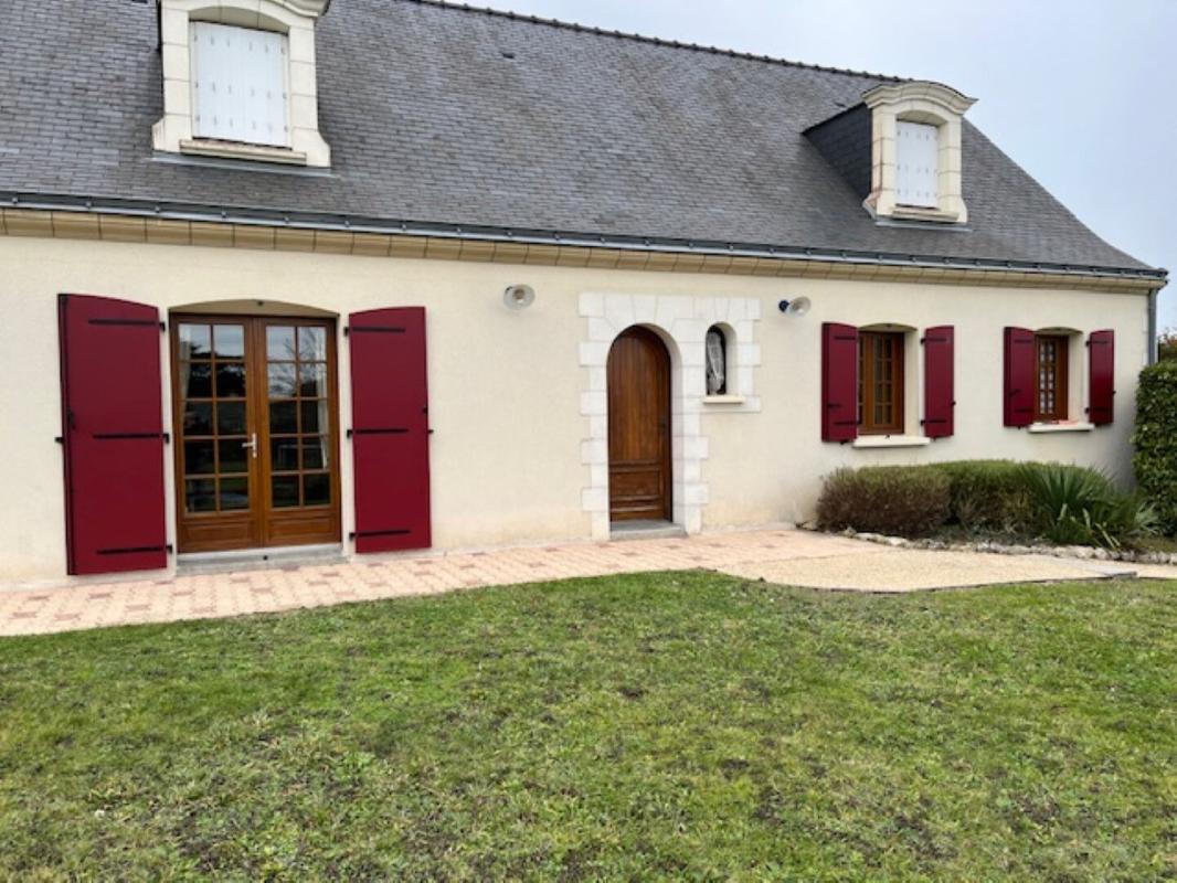SAINT HILAIRE SAINT FLORENT Maison Saint Hilaire Saint Florent 6 pièce(s) 110 m2 2