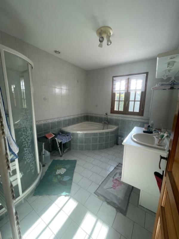 SAINT HILAIRE SAINT FLORENT Maison Saint Hilaire Saint Florent 6 pièce(s) 110 m2 6
