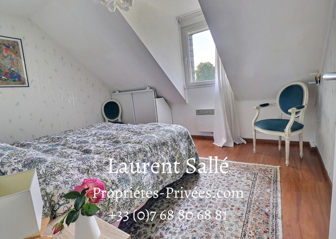 LES FOUGERETS VIAGER OCCUPÉ Maison 7 pièce(s) de 156 m2 8