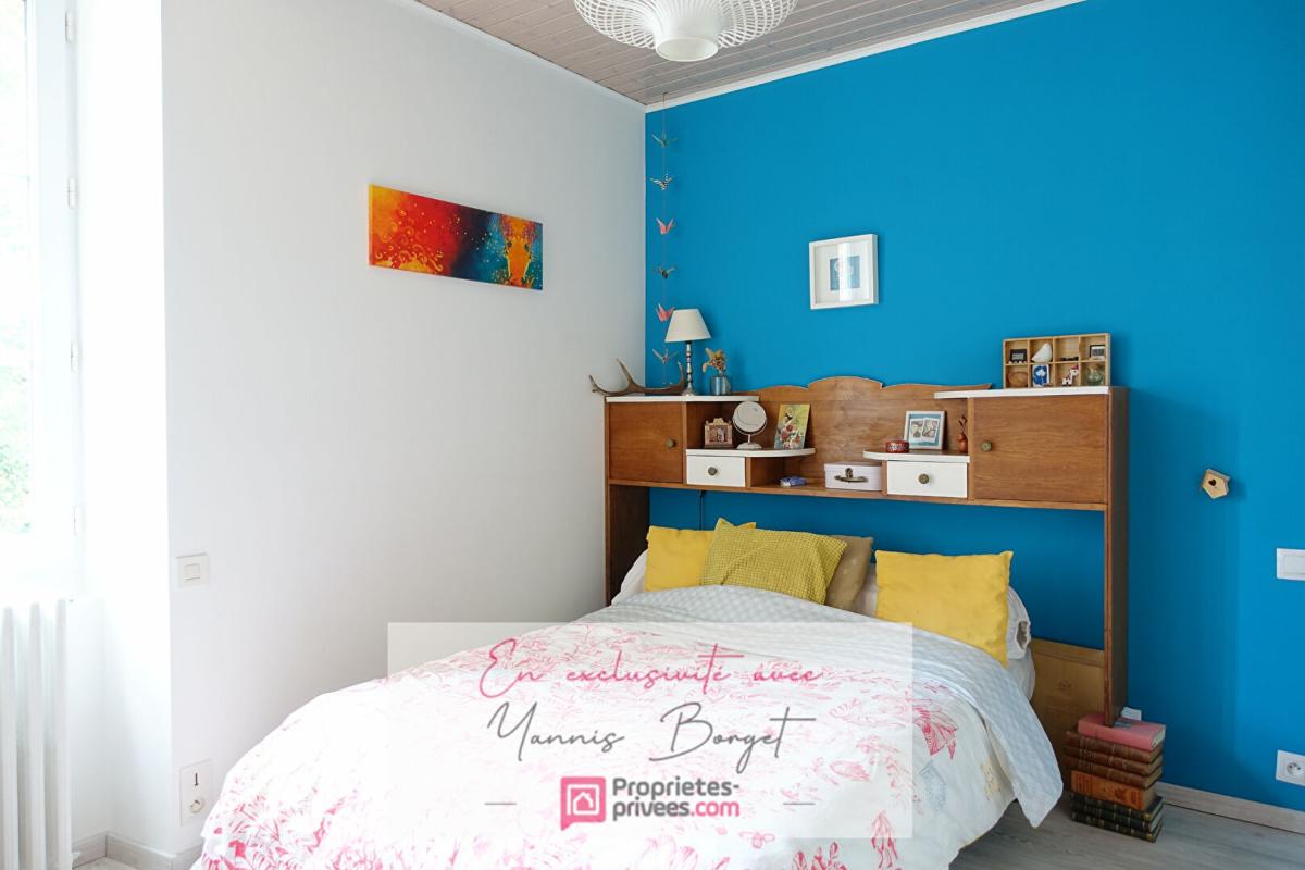 CHAUCHE Maison de caractère 181 m², studio annexe, garage, jardin arboré 13