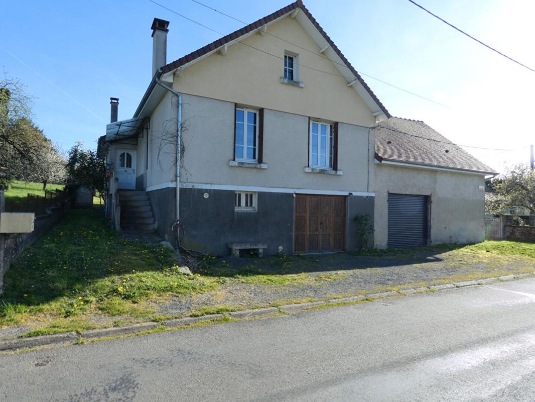 PAYZAC Maison115 m2 / 3 chambres / sous-sol / grand garage / terrain 1548m² 1