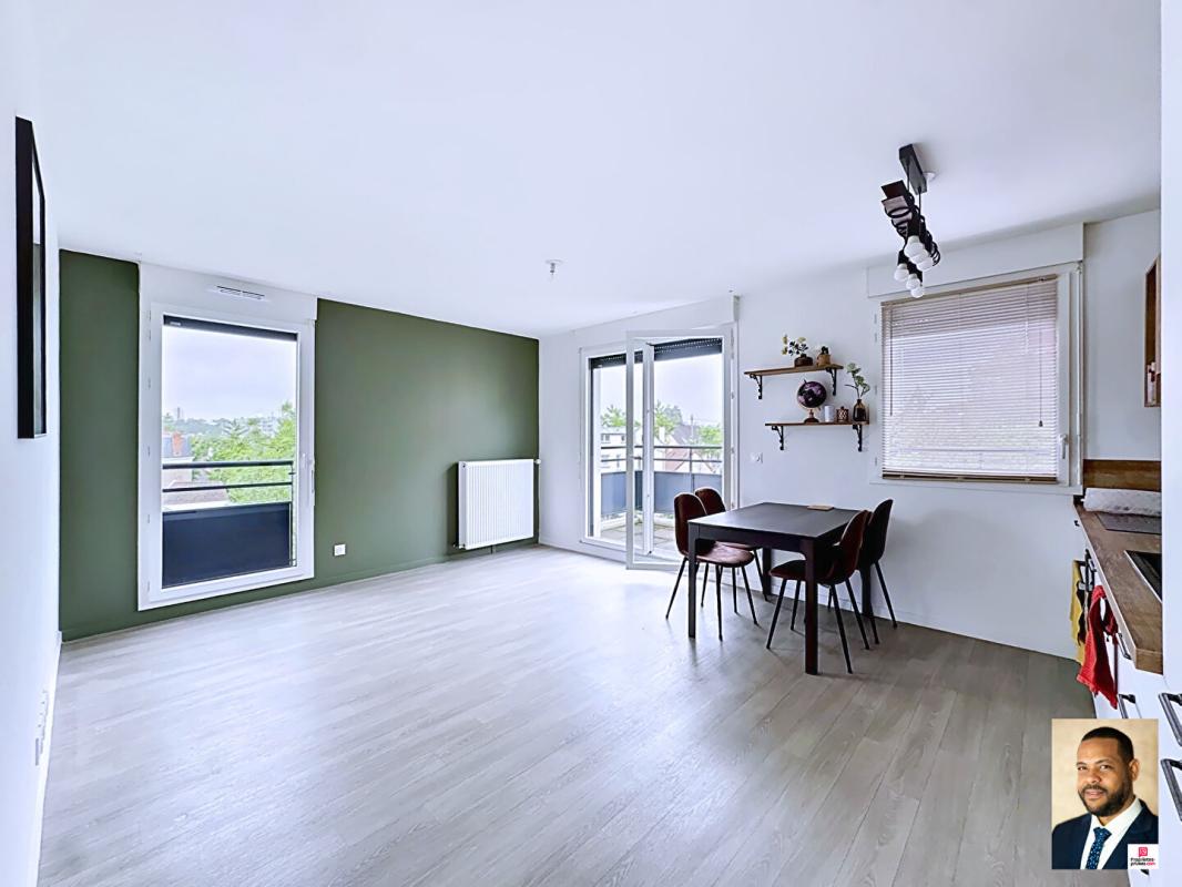 LONGJUMEAU Appartement Longjumeau 3 pièces 59 m² avec balcons et stationnements 1