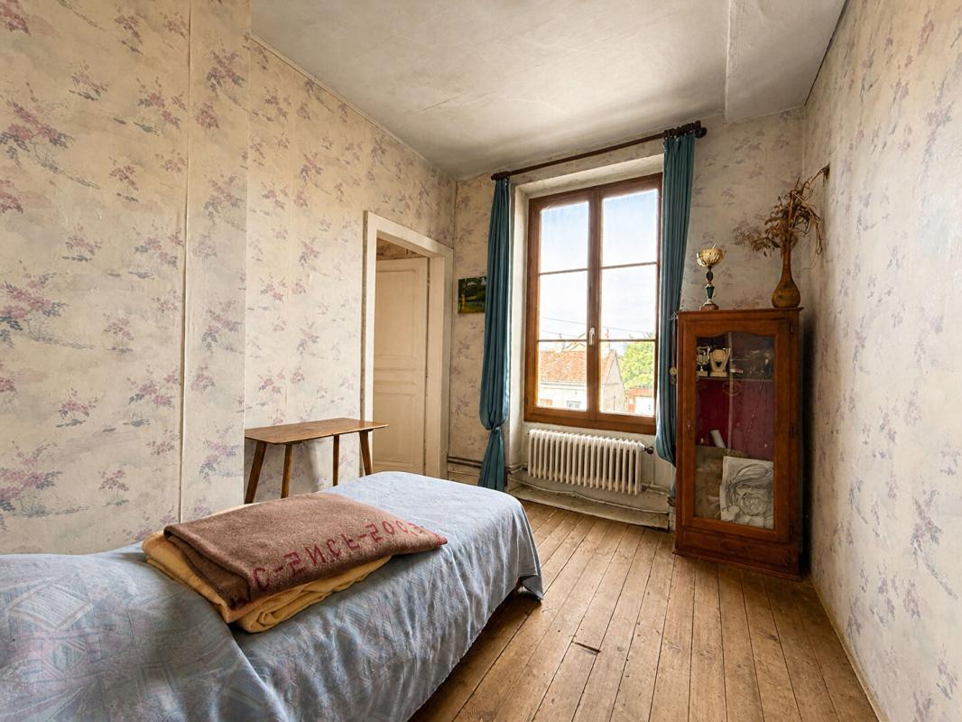 CONTILLY ANCIENNE AUBERGE À RÉNOVER - CONTILLY - ENVIRON 185 m² - FORT POTENTIEL HABITATION OU PROJET PROFESSIONNEL 8