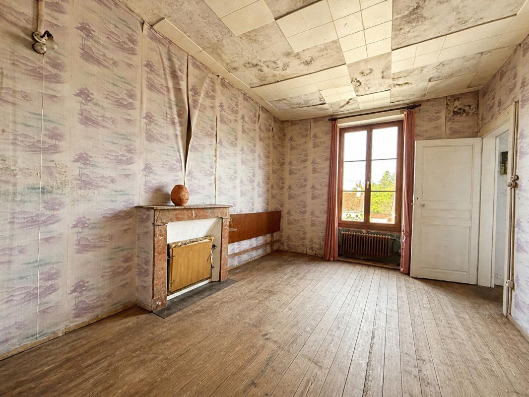 CONTILLY ANCIENNE AUBERGE À RÉNOVER - CONTILLY - ENVIRON 185 m² - FORT POTENTIEL HABITATION OU PROJET PROFESSIONNEL 9