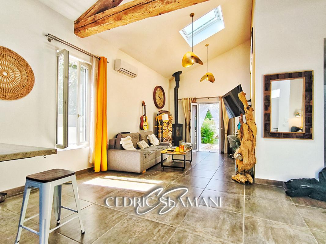 CARCASSONNE MAISON PLAIN PIED 70 M2, 2 CHAMBRE, CUISINE AMERICAINE, SALON CATHEDRALE, SALLE D EAU, WC, JARDIN, GARAGE 1