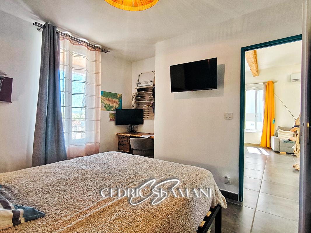 CARCASSONNE MAISON PLAIN PIED 70 M2, 2 CHAMBRE, CUISINE AMERICAINE, SALON CATHEDRALE, SALLE D EAU, WC, JARDIN, GARAGE 8