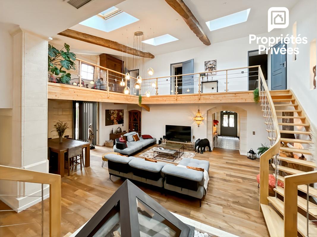 CAMBES Propriété de caractère en pierre  - 215 m² - Piscine - Grotte / carrière - Cambes - 20 min Bordeaux 6