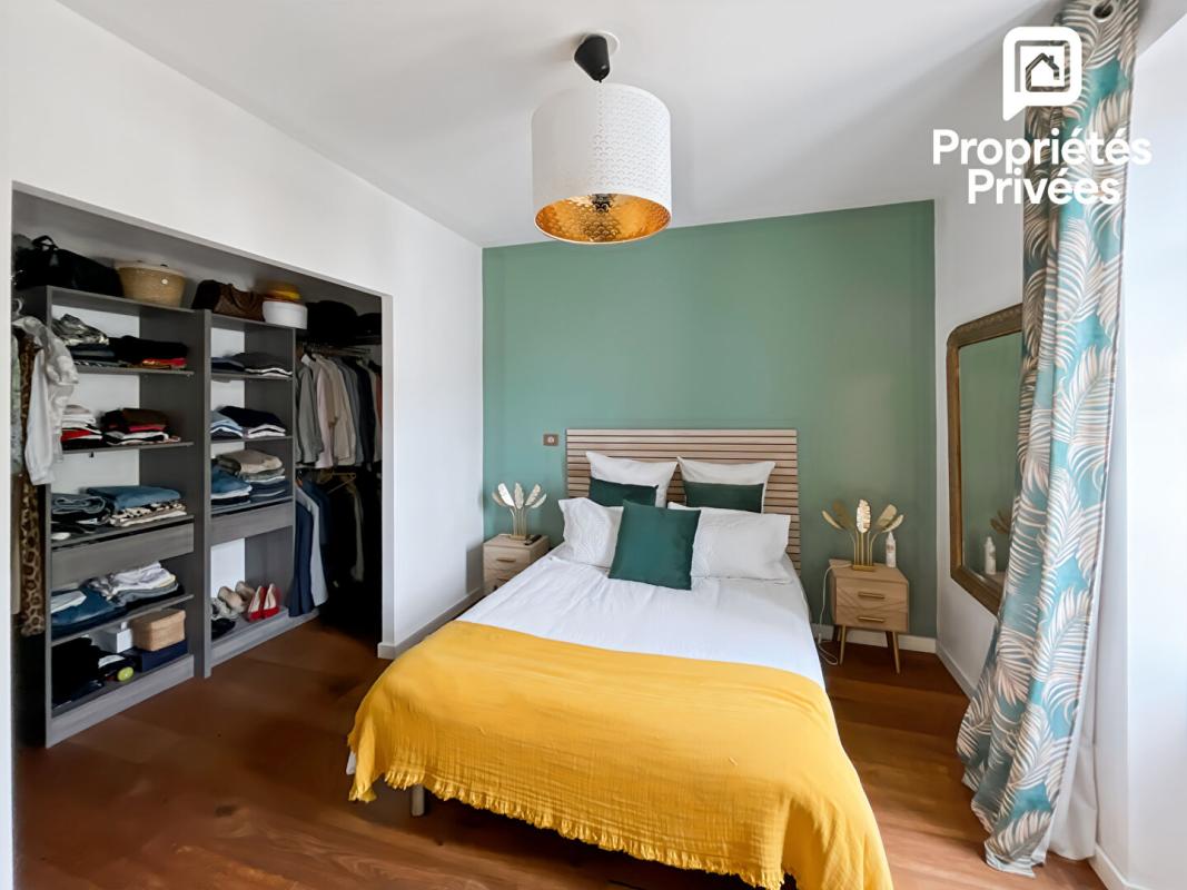 CAMBES Propriété de caractère en pierre  - 215 m² - Piscine - Grotte / carrière - Cambes - 20 min Bordeaux 8