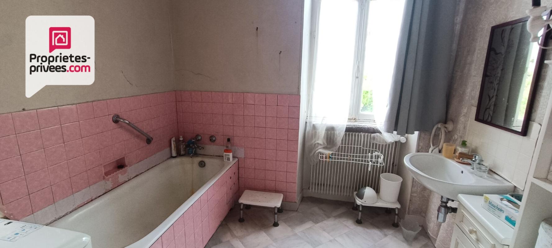 LUXEUIL-LES-BAINS Maison de caractère Luxeuil centre 120 m2 11