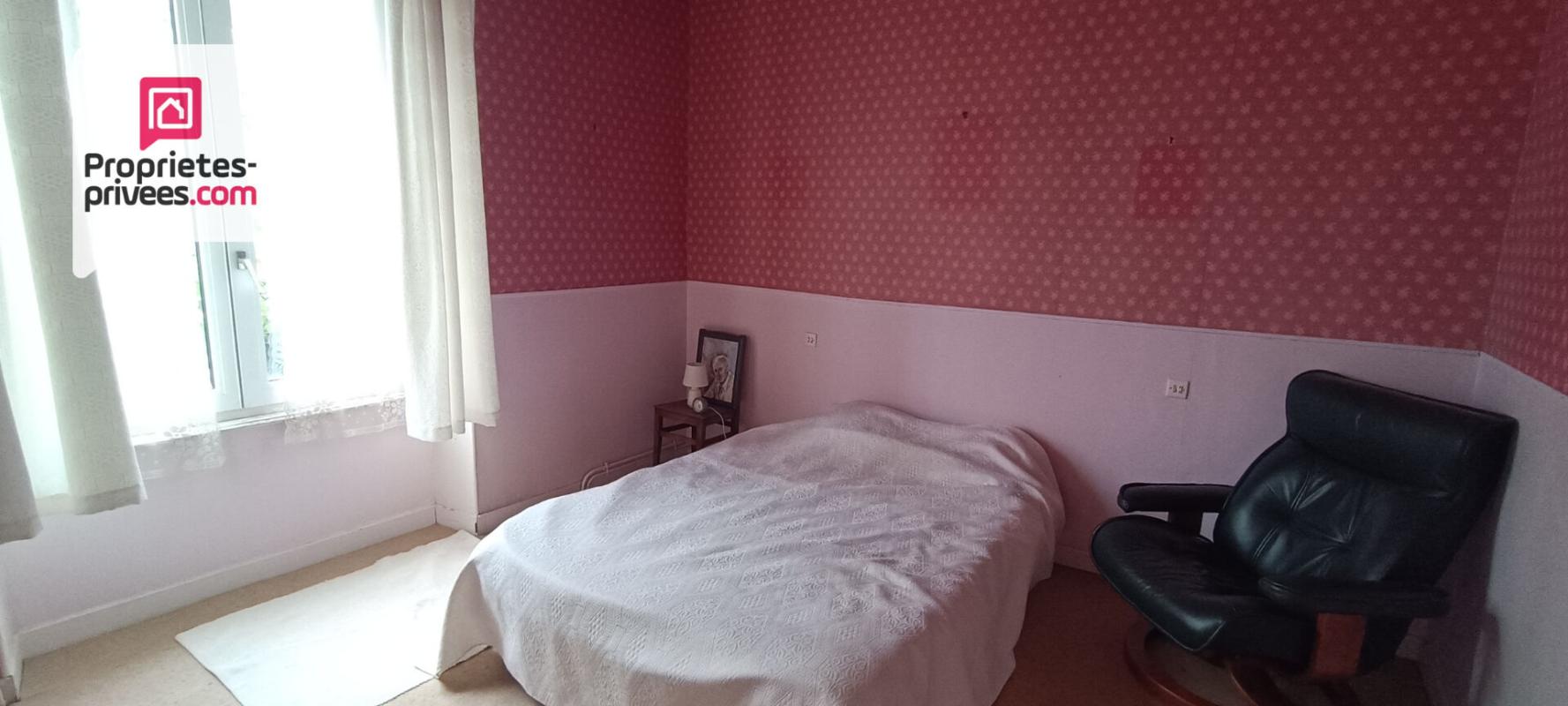 LUXEUIL-LES-BAINS Maison de caractère Luxeuil centre 120 m2 12