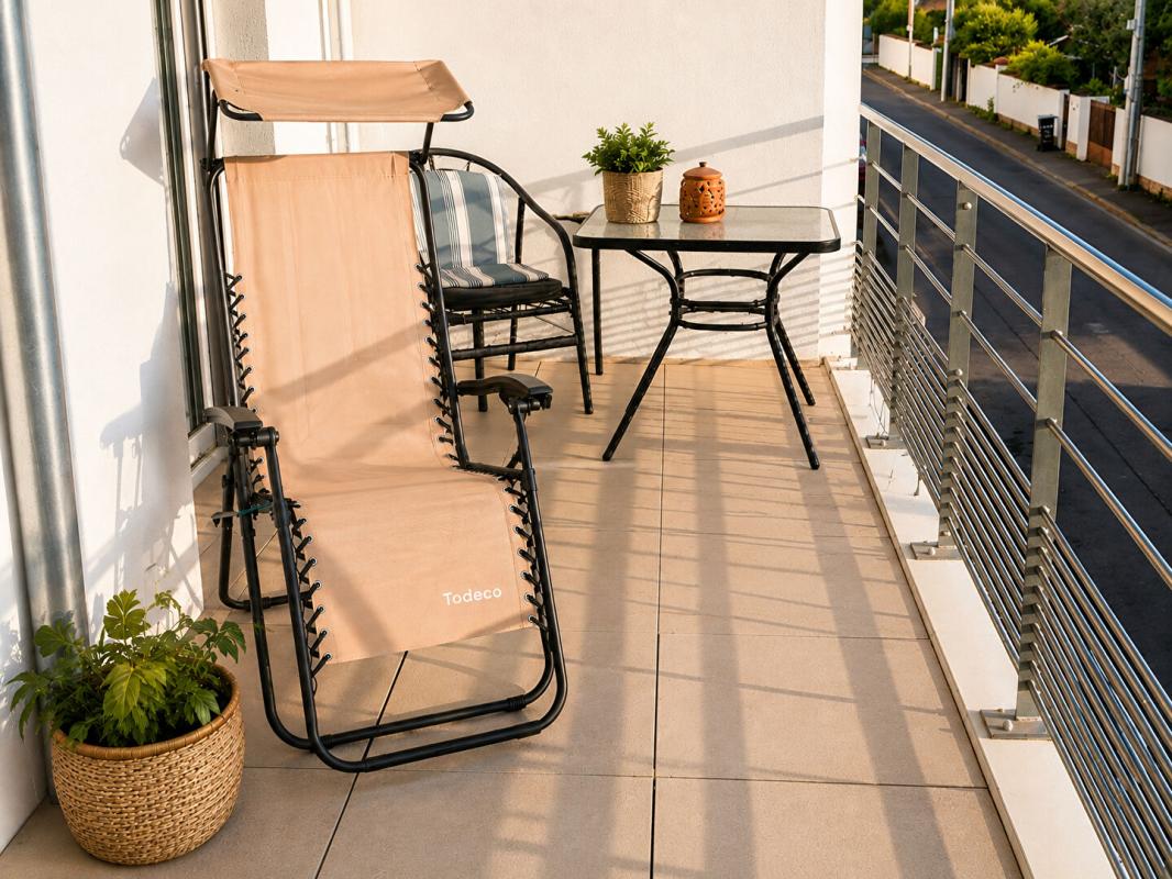 DECINES-CHARPIEU Appartement T3 récent avec balcon et garage ? Secteur recherché de Décines-Charpieu 1