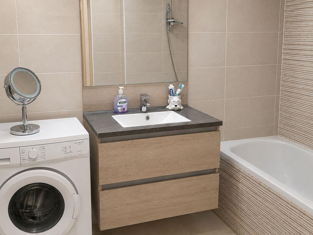 DECINES-CHARPIEU Appartement T3 récent avec balcon et garage ? Secteur recherché de Décines-Charpieu 6