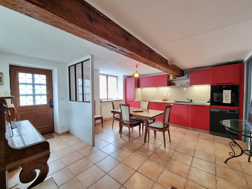 MESSIMY Maison Messimy 6 pièce(s) 100 m2 1