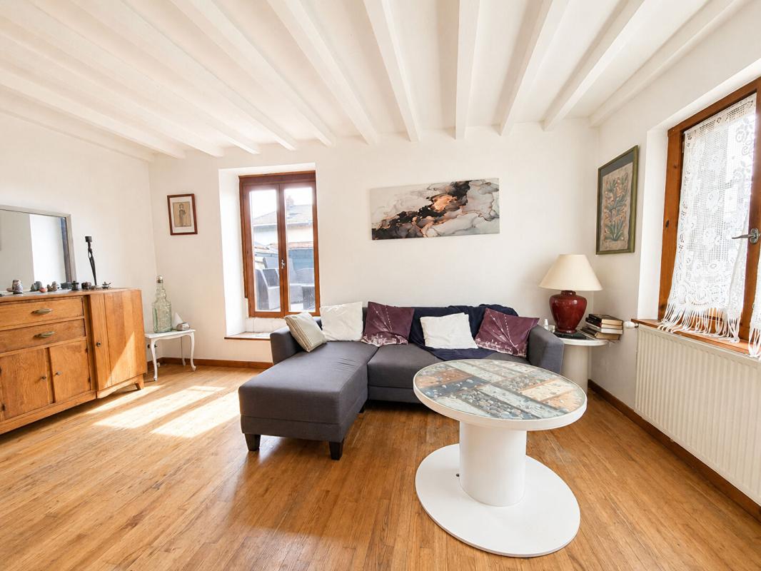 MESSIMY Maison Messimy 6 pièce(s) 100 m2 2