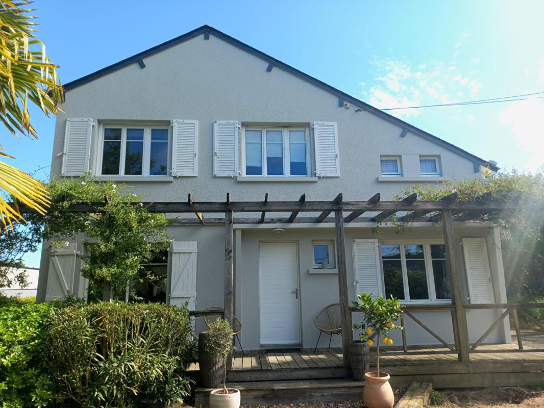 LA BAULE-ESCOUBLAC La Baule maison et son annexe sur terrain de 1500 m2 avec piscine 4