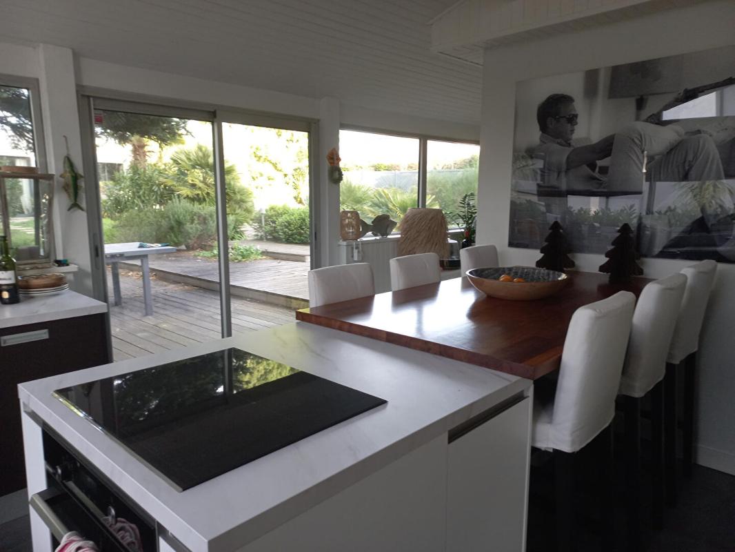 LA BAULE-ESCOUBLAC La Baule maison et son annexe sur terrain de 1500 m2 avec piscine 6