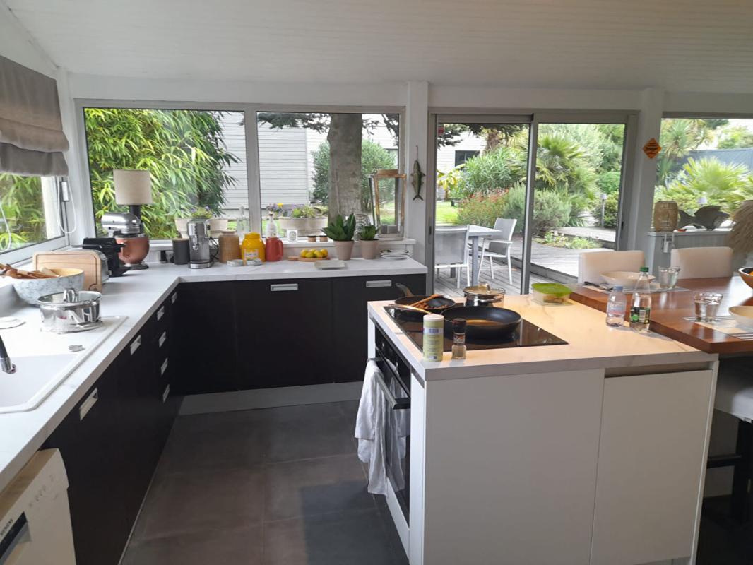 LA BAULE-ESCOUBLAC La Baule maison et son annexe sur terrain de 1500 m2 avec piscine 9