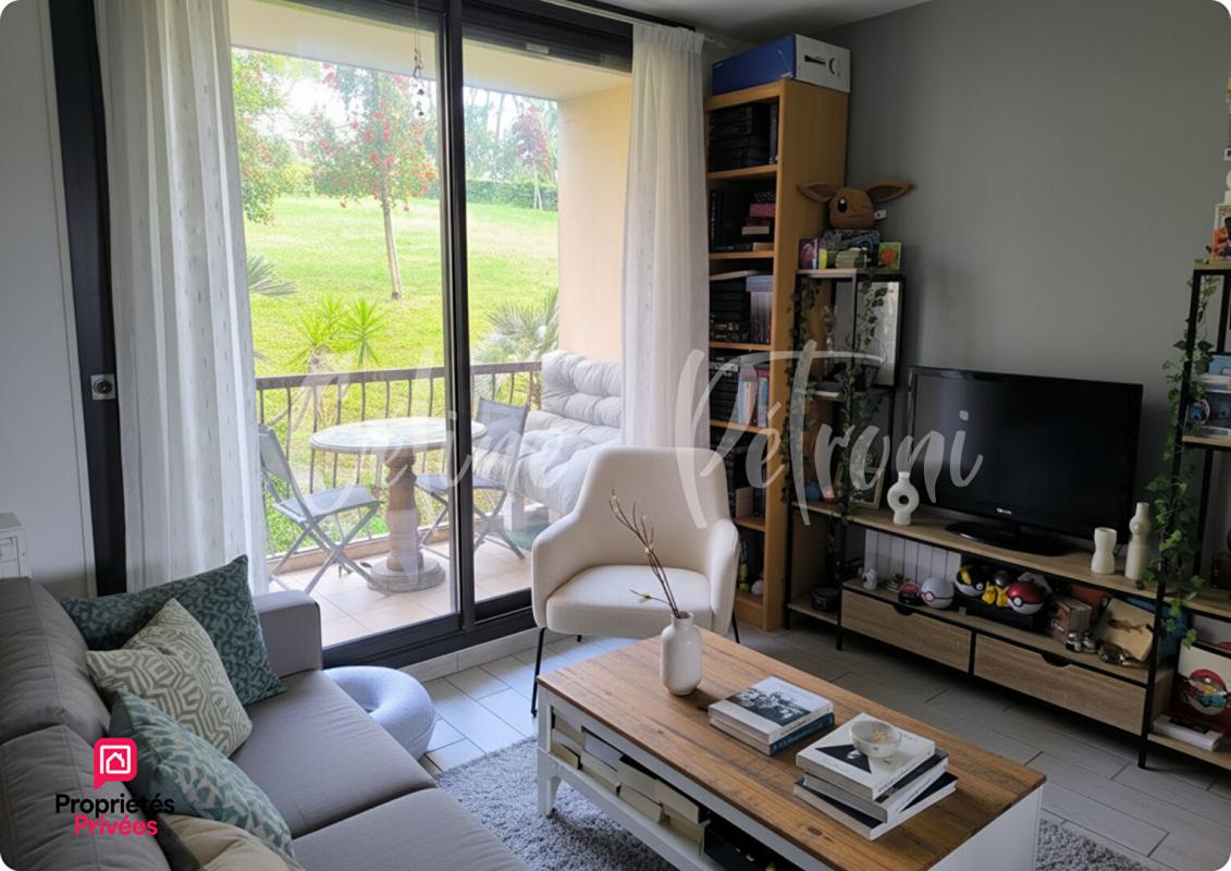 LE CANNET Bel appartement T2 de 37 m² situé au Cannet, dans le secteur recherché du Val des Fées. Prix : 150 000 2