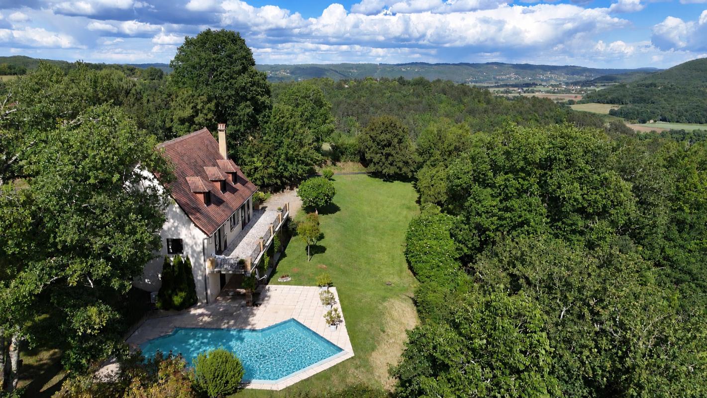 COUX-ET-BIGAROQUE Maison 6 pièce(s) 140 m2 12