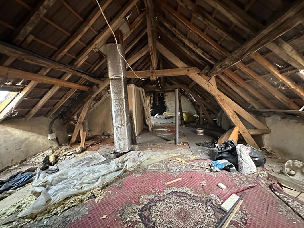 ROUVRES-LES-BOIS Maison sur la commune de Rouvres les Bois (36110) 14
