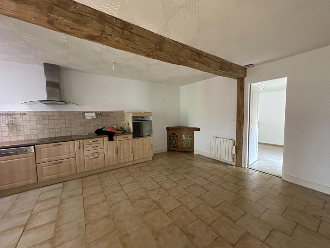 ROUVRES-LES-BOIS Maison sur la commune de Rouvres les Bois (36110) 5