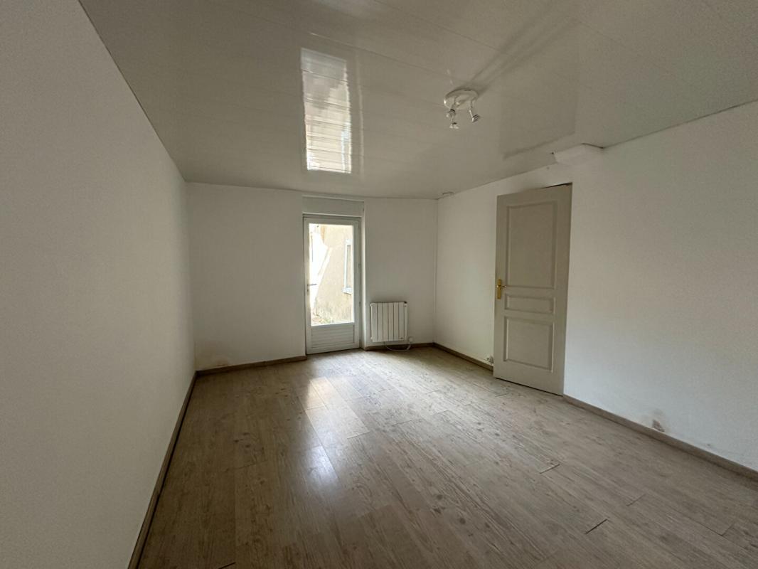 ROUVRES-LES-BOIS Maison sur la commune de Rouvres les Bois (36110) 7