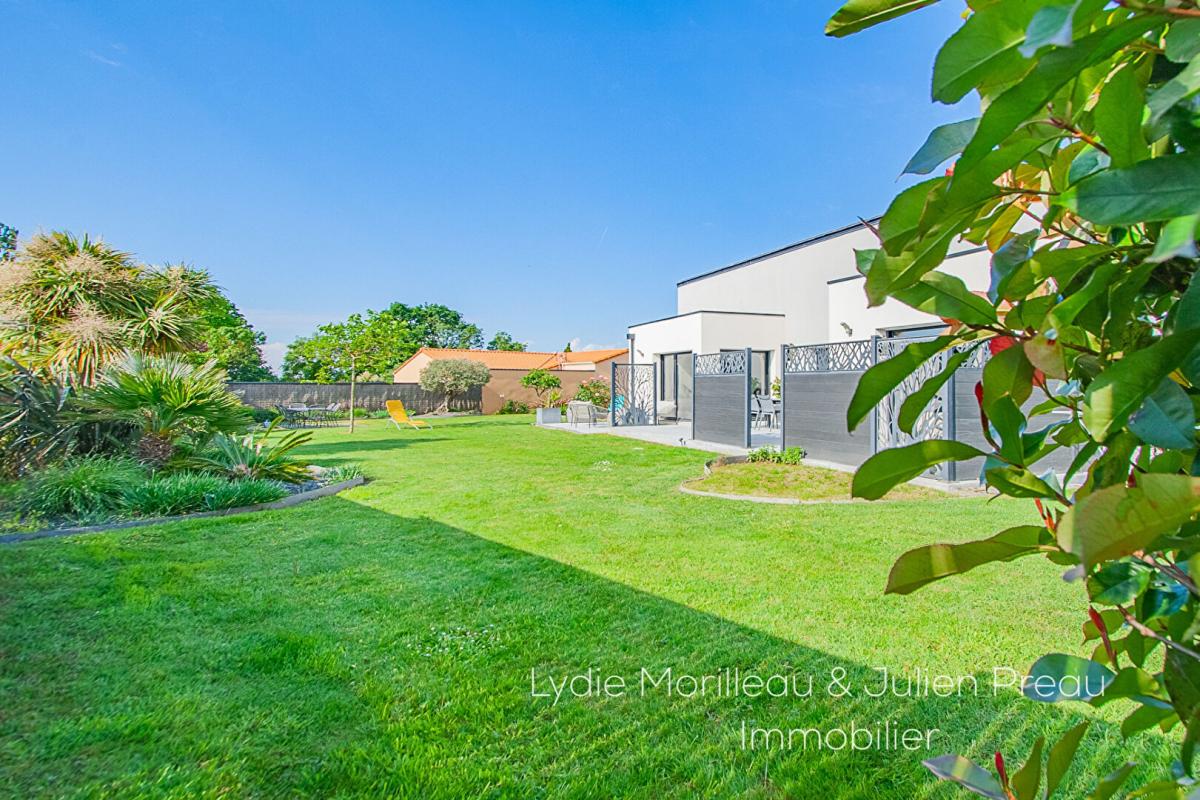 LA CHEVROLIERE Maison contemporaine (142 m2) 12