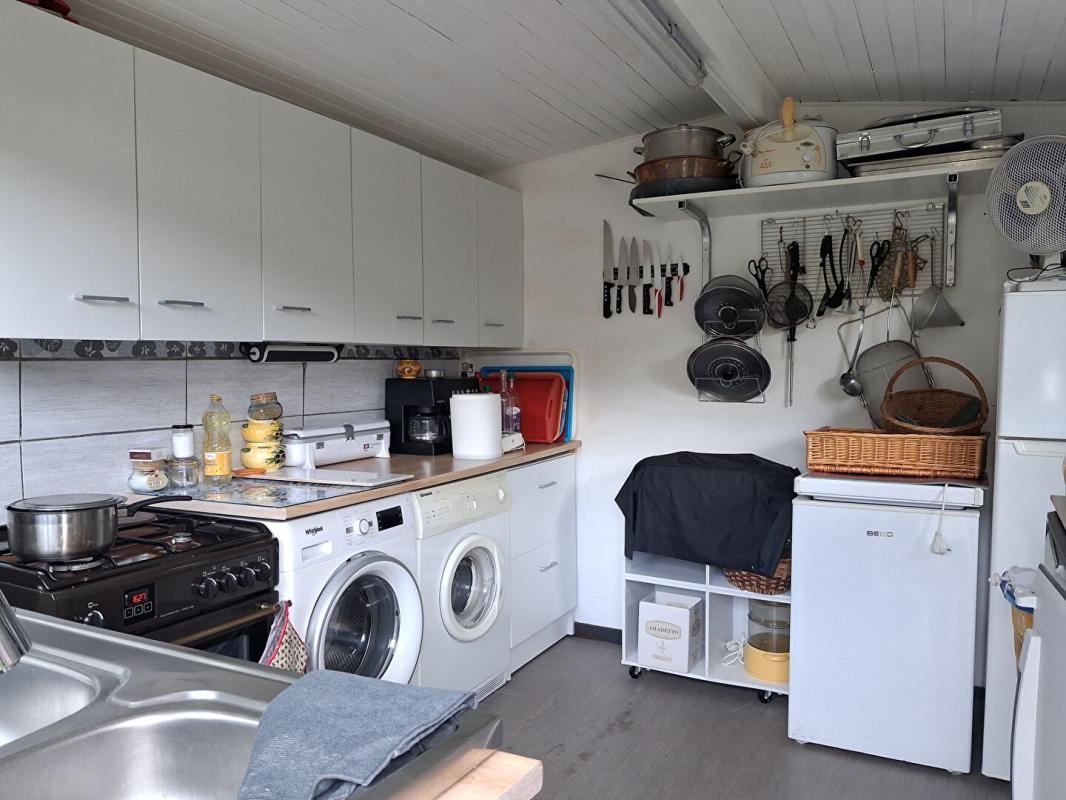 BEAUZAC Beauzac(43), chalet de 67 m2 habitables, 2 chambres sur 451 m2 de terrain 9