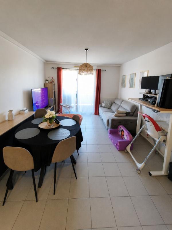 MARSEILLE-12E-ARRONDISSEMENT Marseille 12ème T3 avec balcon + parking Résidence calme et sécurisée 3