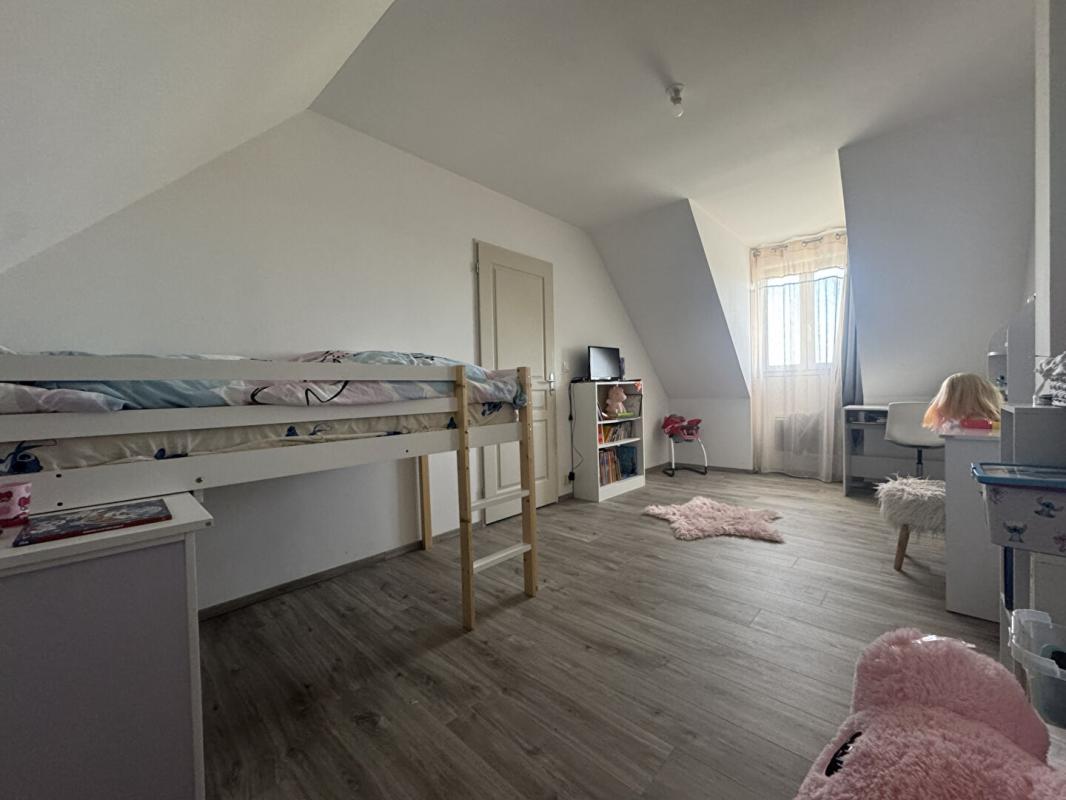 CHAMBRAY-LES-TOURS EXCLUSIVITE A VENDRE Chambray Les Tours Maison de 2018 5 pièces100 m2 7