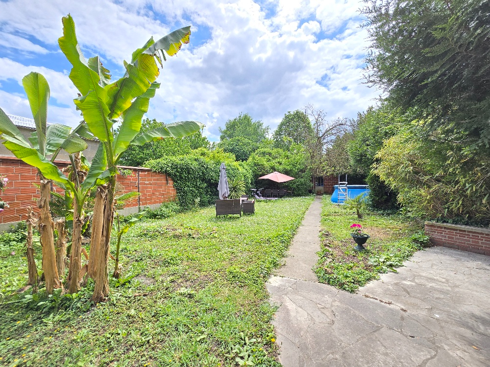 CHELLES 500 m gare RER E et Transilien P : Maison louée de 5 pièces 80 m² Terrain 620 m² Investissement locatif 2