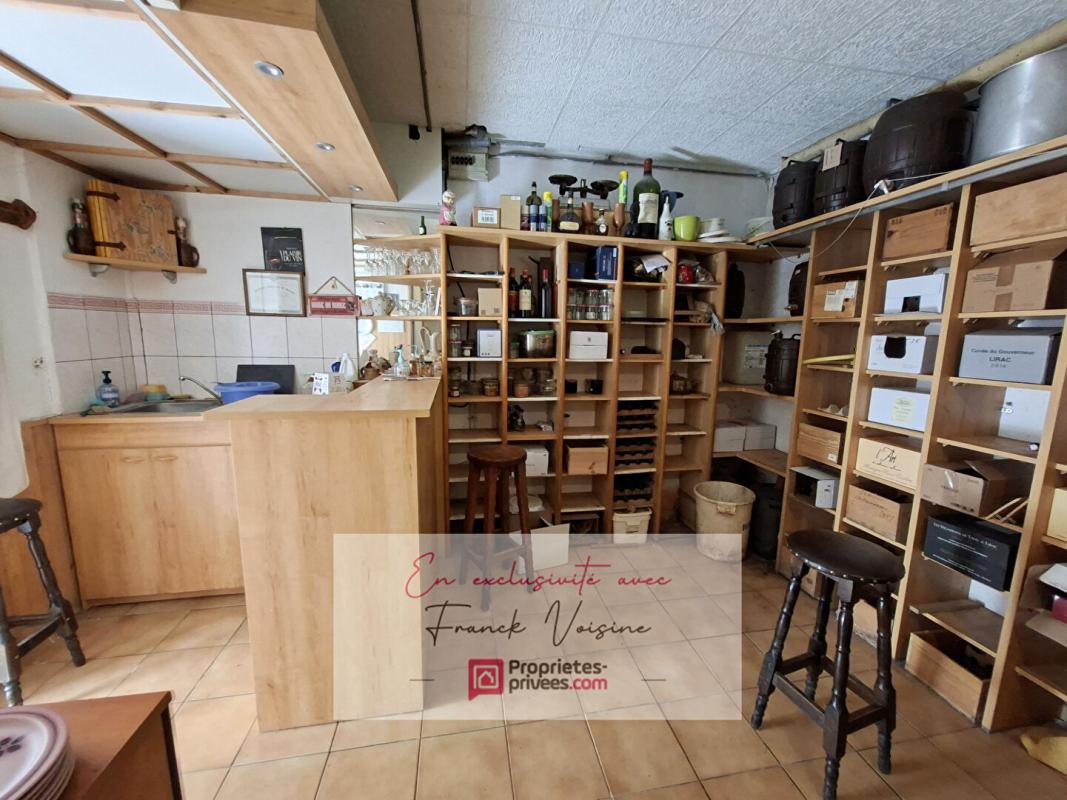 LE BOUPERE A VENDRE en exclusivité au Boupère, Maison de 190 m2 avec 4 chambres et 1 appartement sur un terrain de 880 m2 env 15