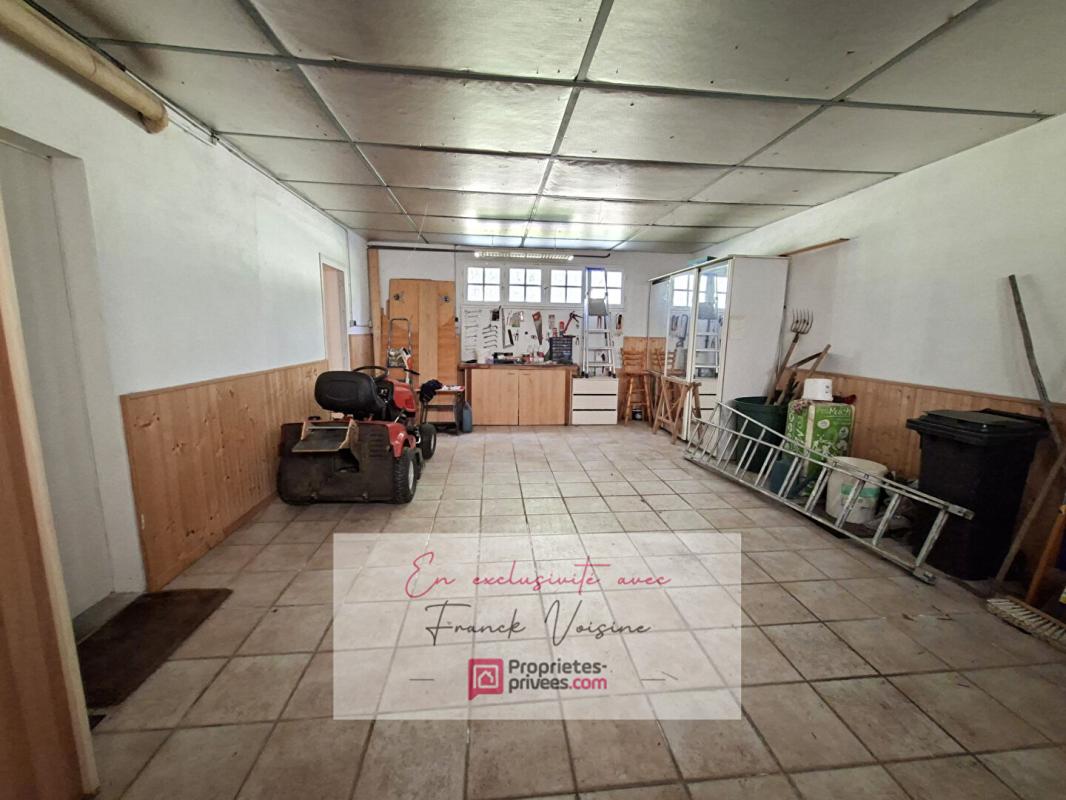 LE BOUPERE A VENDRE en exclusivité au Boupère, Maison de 190 m2 avec 4 chambres et 1 appartement sur un terrain de 880 m2 env 18