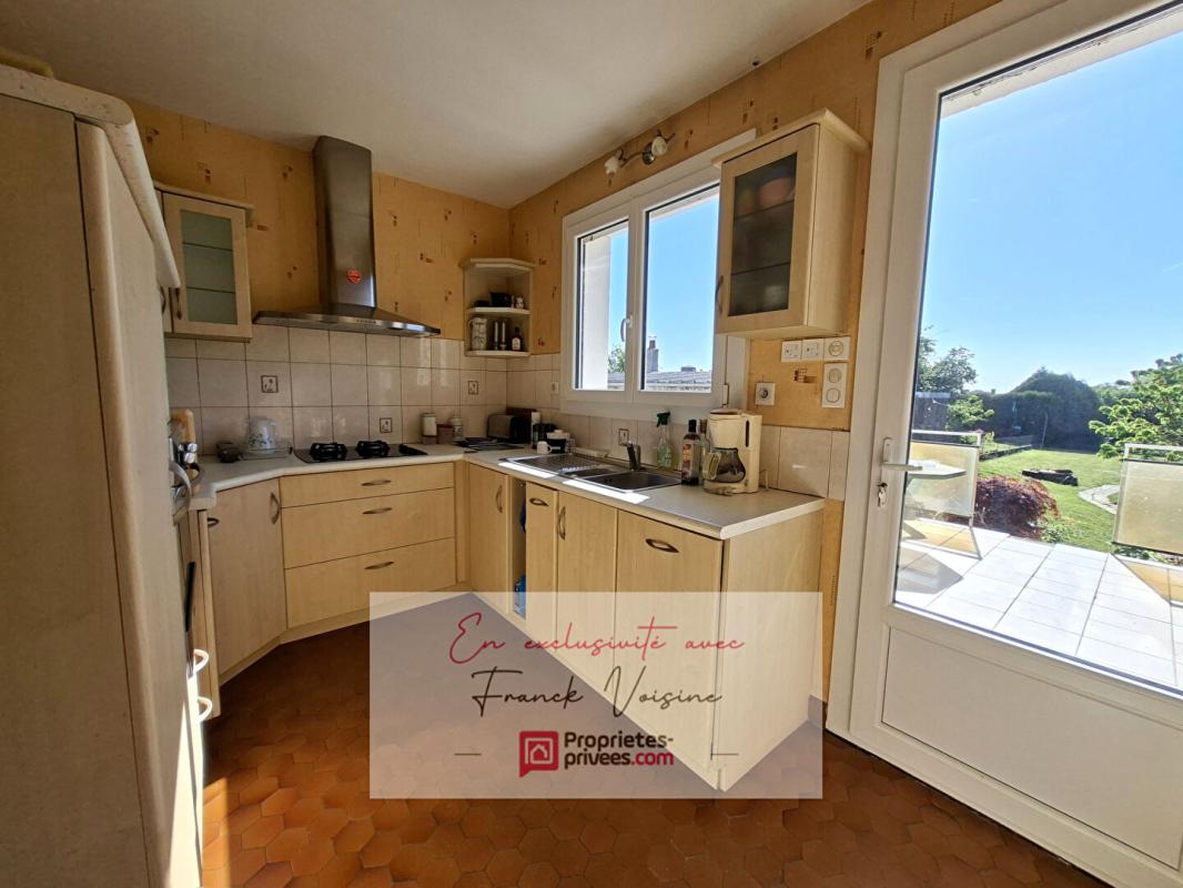 LE BOUPERE A VENDRE en exclusivité au Boupère, Maison de 190 m2 avec 4 chambres et 1 appartement sur un terrain de 880 m2 env 3