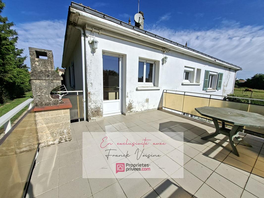 LE BOUPERE A VENDRE en exclusivité au Boupère, Maison de 190 m2 avec 4 chambres et 1 appartement sur un terrain de 880 m2 env 6