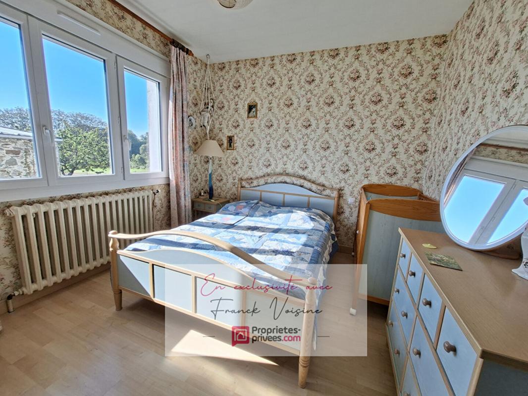 LE BOUPERE A VENDRE en exclusivité au Boupère, Maison de 190 m2 avec 4 chambres et 1 appartement sur un terrain de 880 m2 env 7