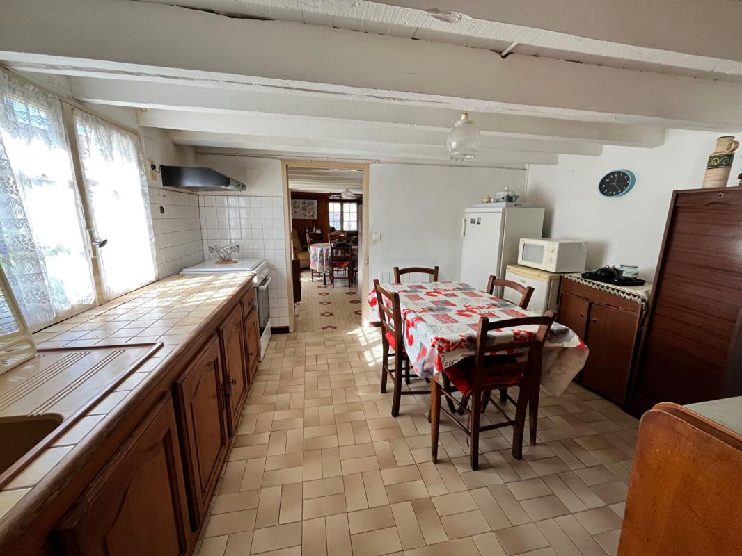MONSEMPRON-LIBOS Maison atypique mitoyenne d'un côté, de 77 m2, 2 chambres, 180 m2 de terrain 1