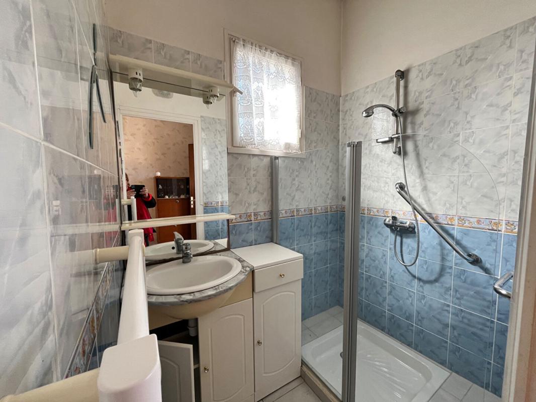 MONSEMPRON-LIBOS Maison atypique mitoyenne d'un côté, de 77 m2, 2 chambres, 180 m2 de terrain 5