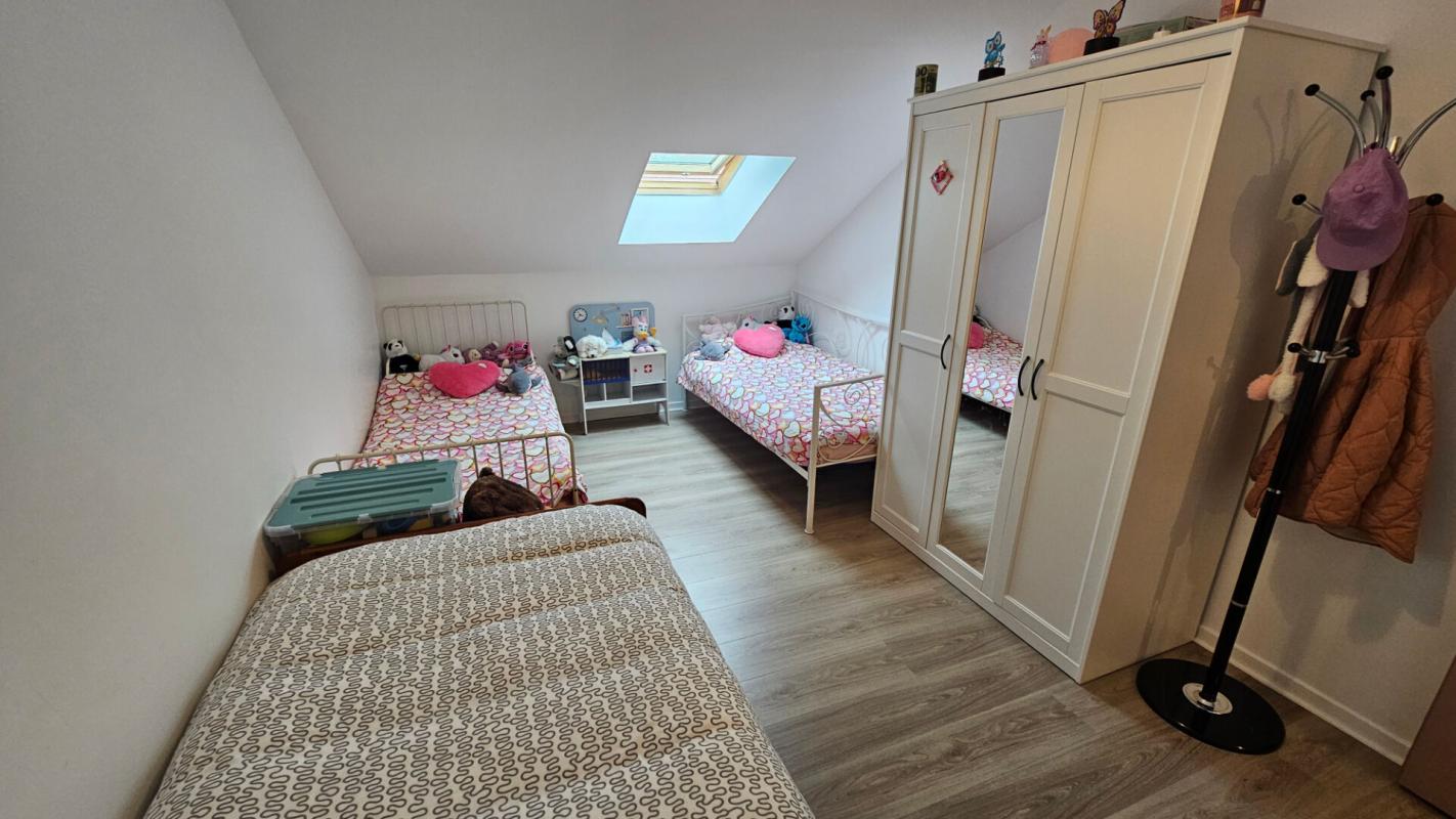 TRAPPES Trappes / Duplex récent de 96 m2 / 3 chambres + 2 parkings 11