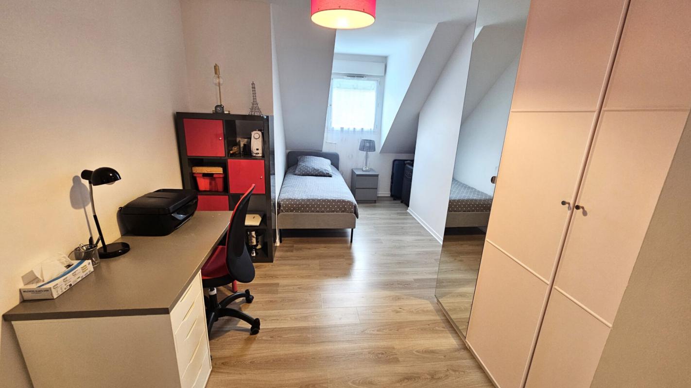 TRAPPES Trappes / Duplex récent de 96 m2 / 3 chambres + 2 parkings 9