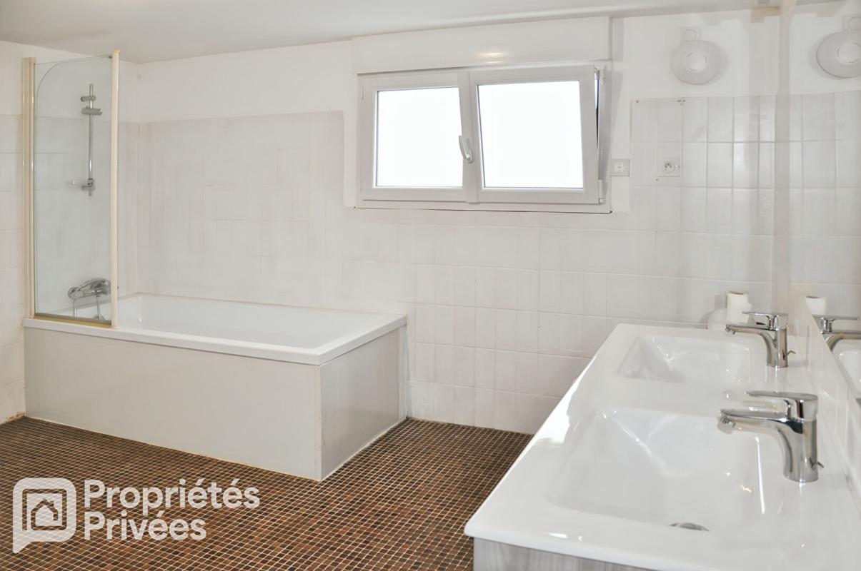 AHUILLE Maison Ahuille 7 pièce(s) 102 m2 8