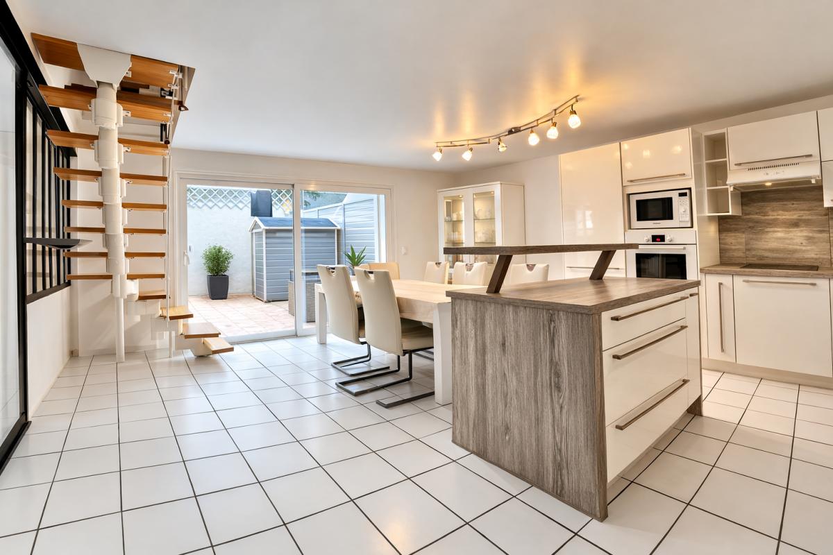 THONON-LES-BAINS THONON-LES-BAINS Maison T5 bis 99 m², calme, proche de toutes commodités (74200) 2