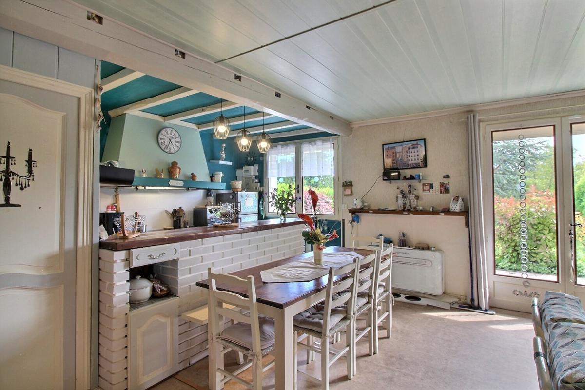 LA BATIE-MONTGASCON Maison à la campagne 72 m2 avec pisicne 6