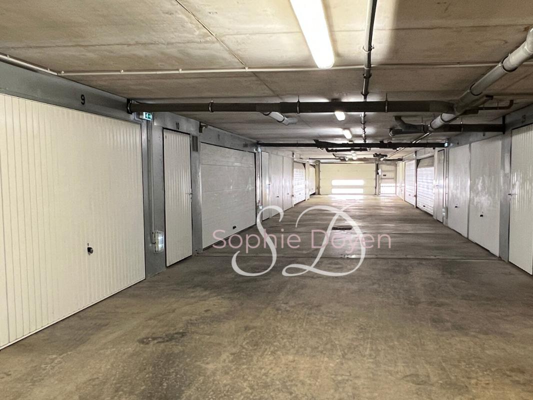 ARGELES-SUR-MER Appartement T3 Argelès-sur-Mer - 62 m2 - balcon - double garage -  Ascenseur 6