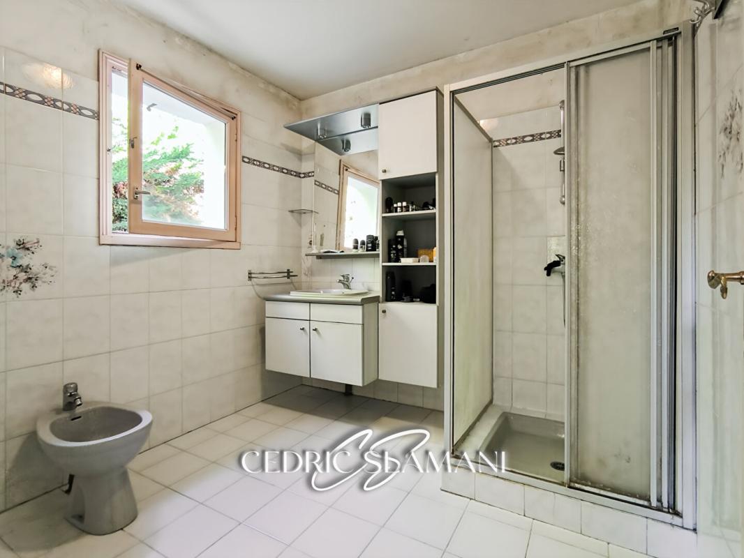 CARCASSONNE EXCLUSIVITEE MAISON 170 M2, 4 CHAMBRES, 1 CUISINE, 1 DOUBLE SEJOUR, 1 BUANDRIE, 2 WC, 1 GARAGE, TERRASSE, JARDIN 10