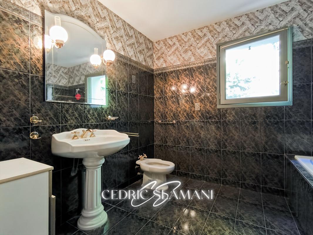 CARCASSONNE EXCLUSIVITEE MAISON 170 M2, 4 CHAMBRES, 1 CUISINE, 1 DOUBLE SEJOUR, 1 BUANDRIE, 2 WC, 1 GARAGE, TERRASSE, JARDIN 11
