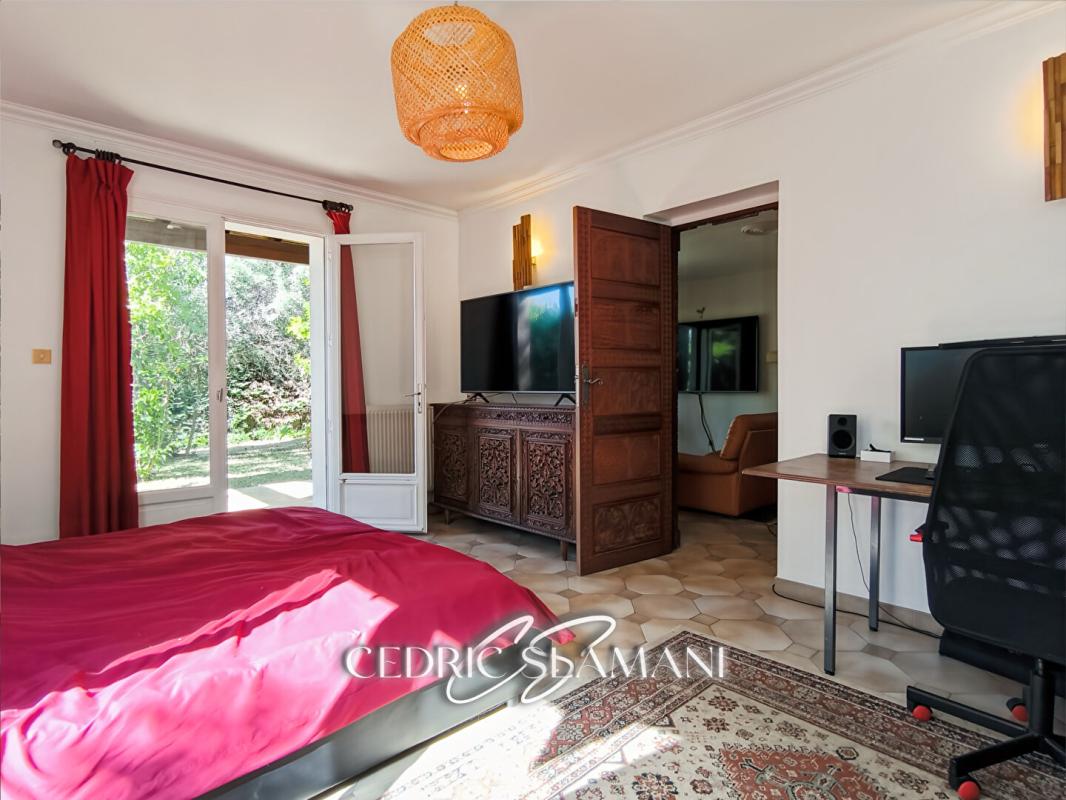 CARCASSONNE EXCLUSIVITEE MAISON 170 M2, 4 CHAMBRES, 1 CUISINE, 1 DOUBLE SEJOUR, 1 BUANDRIE, 2 WC, 1 GARAGE, TERRASSE, JARDIN 4