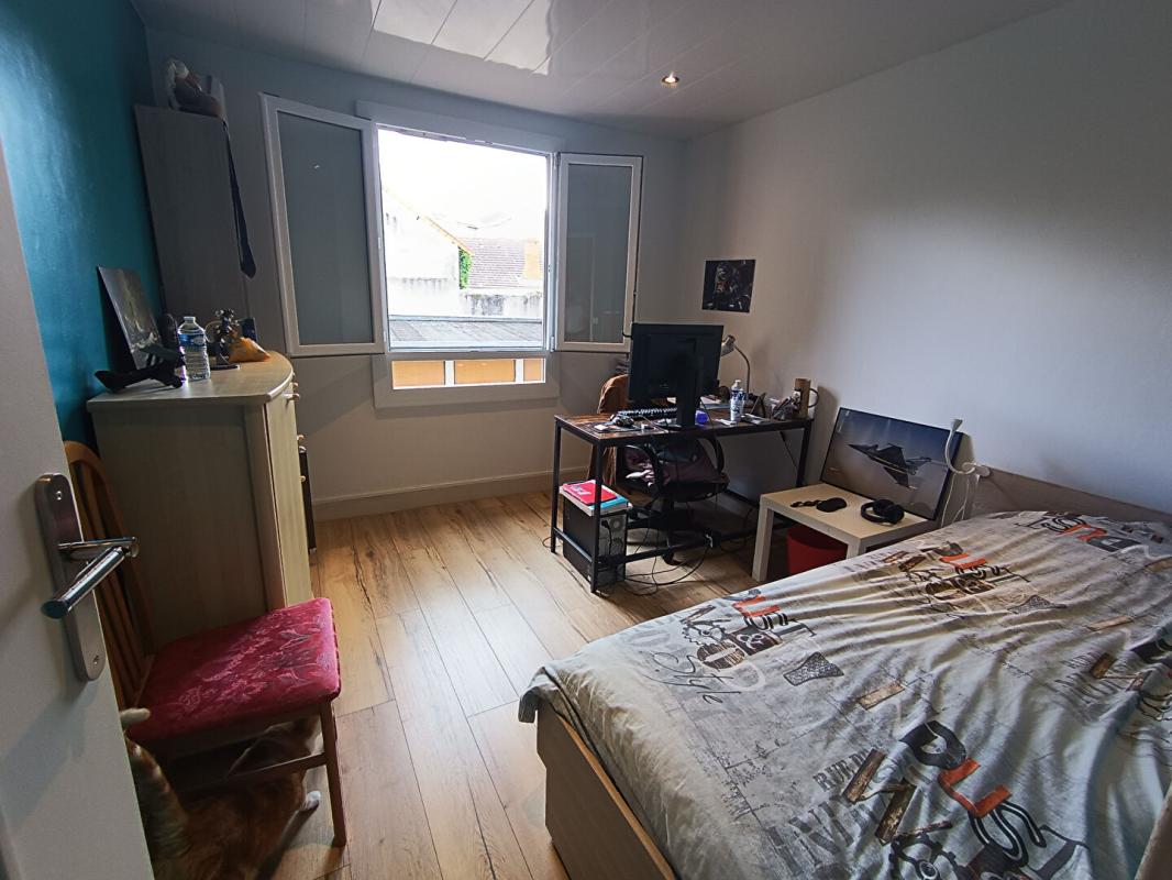 NEVERS APPARTEMENT F4 - QUARTIER PREFECTURE NEVERS 16