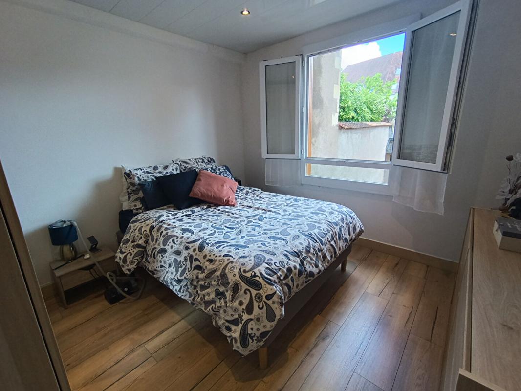NEVERS APPARTEMENT F4 - QUARTIER PREFECTURE NEVERS 4
